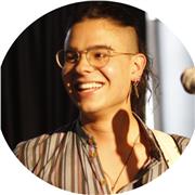 Profesor de música con énfasis en guitarra, teoría y producción musical. Hago que alcances tus metas profesionales y de ocio